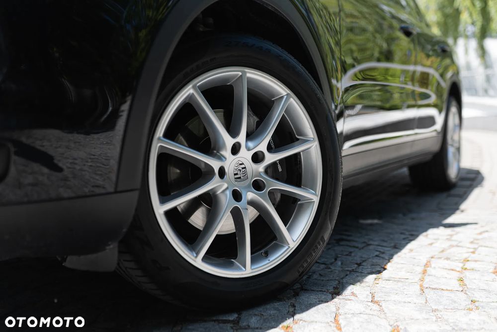 Porsche Cayenne Standard - 3