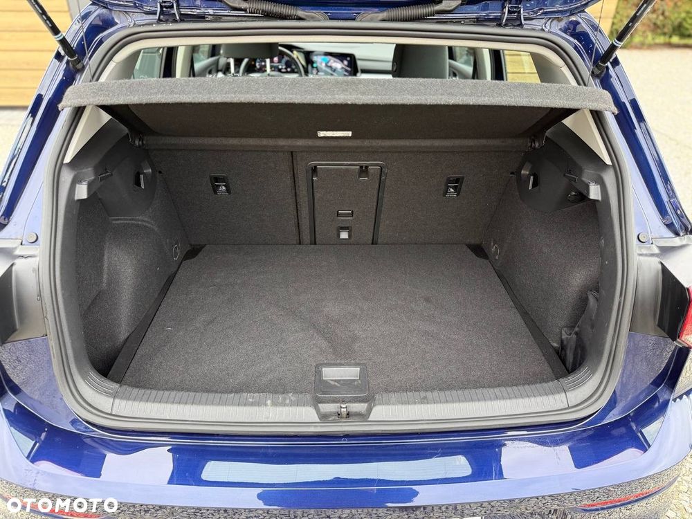 Volkswagen Golf - 16