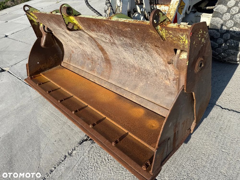 Volvo BL71 Szybkozłącze Przód i Tył - 9