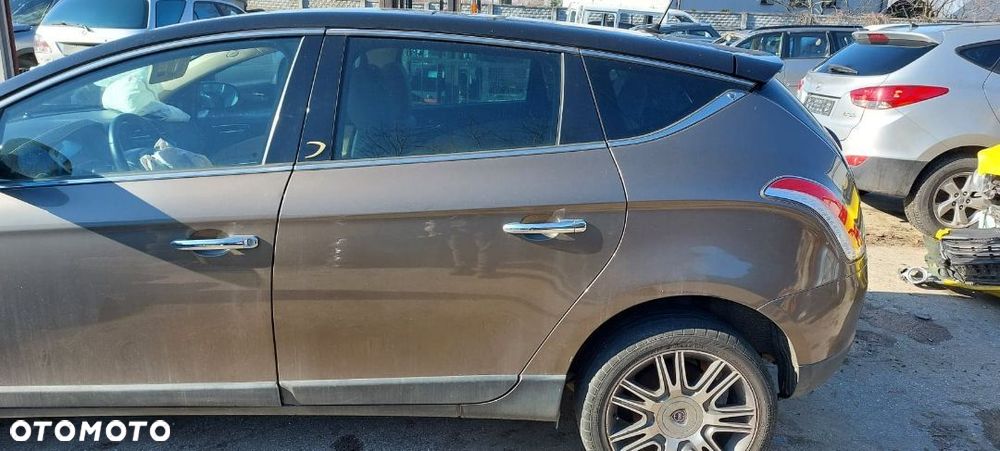 LANCIA delta 1,8 di turbo 200km rozrusznik - 7