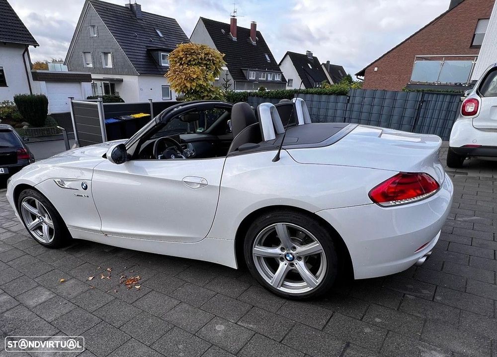 BMW Z4 sDrive20i - 16