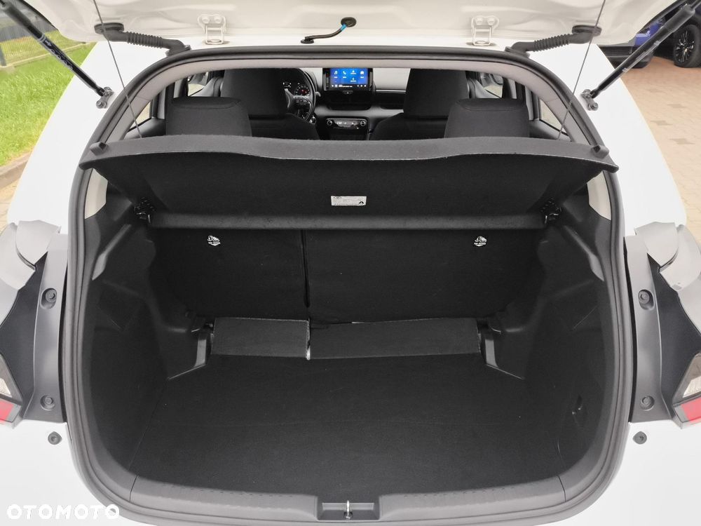 Toyota Yaris - 11