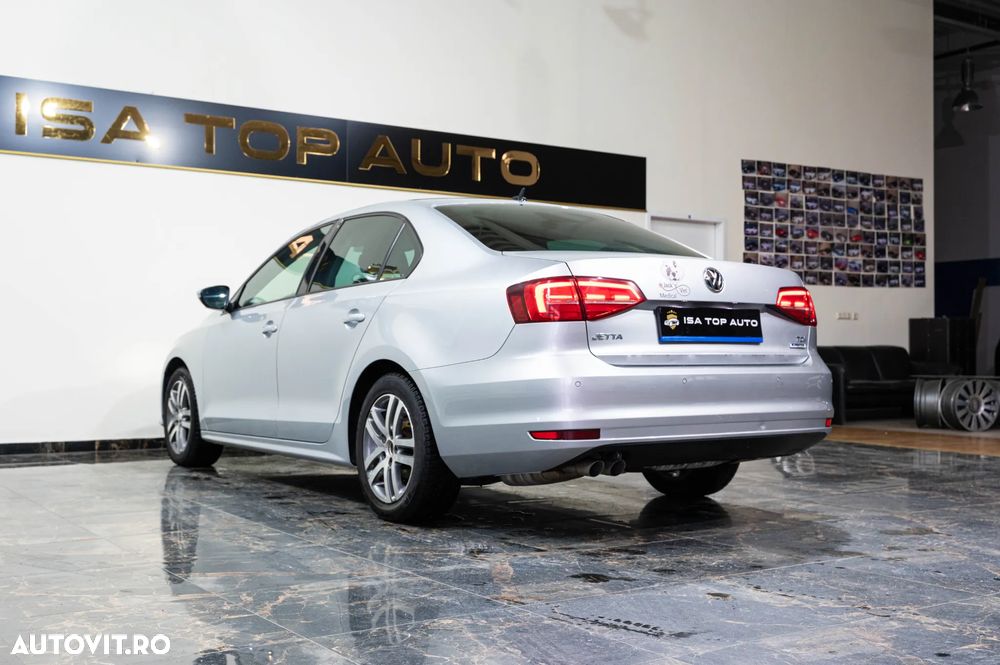 Volkswagen Jetta 2.0 TDI DSG BlueMotion Technologie - 30