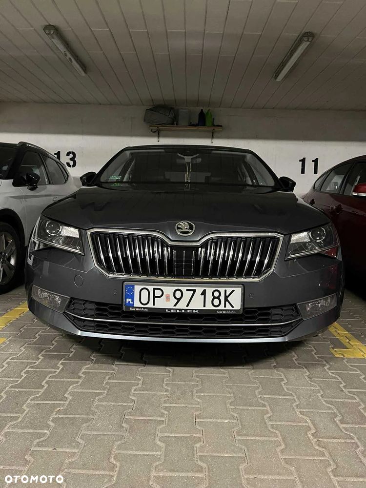 Skoda Superb 2.0 TDI L&K DSG - 14