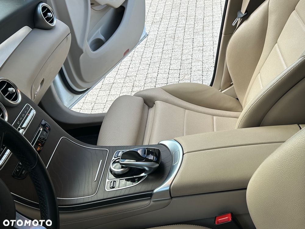 Mercedes-Benz GLC - 17