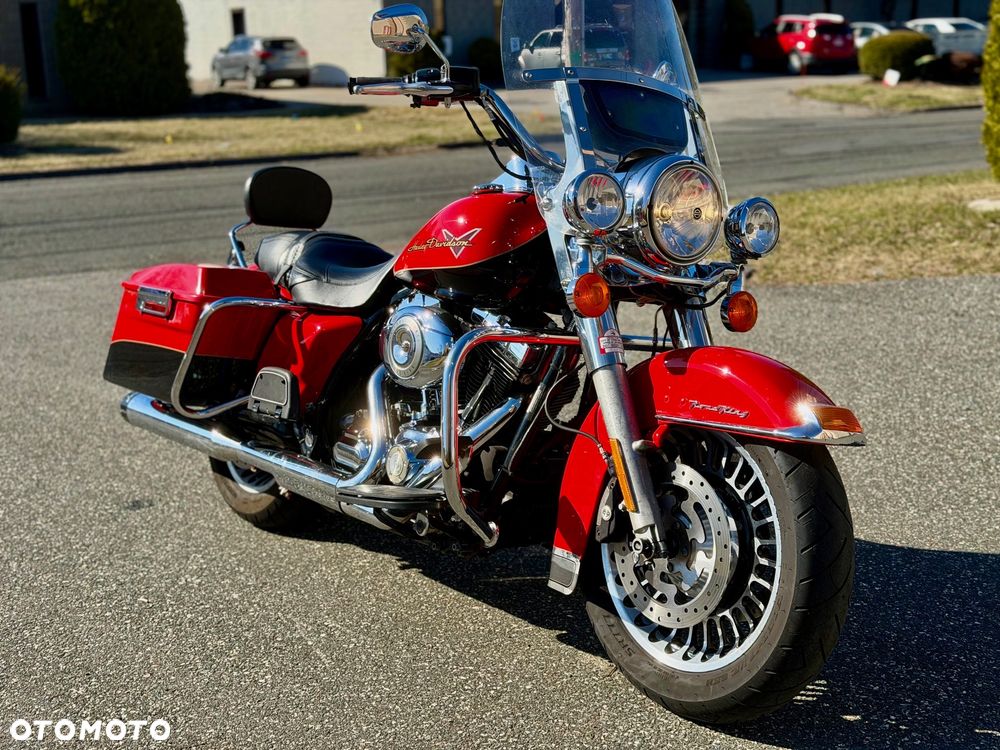 Harley-Davidson Touring Road King - 2