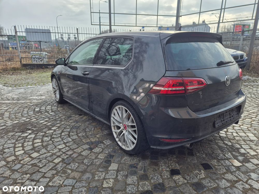 Volkswagen Golf GTI BlueMotion Technology - 8