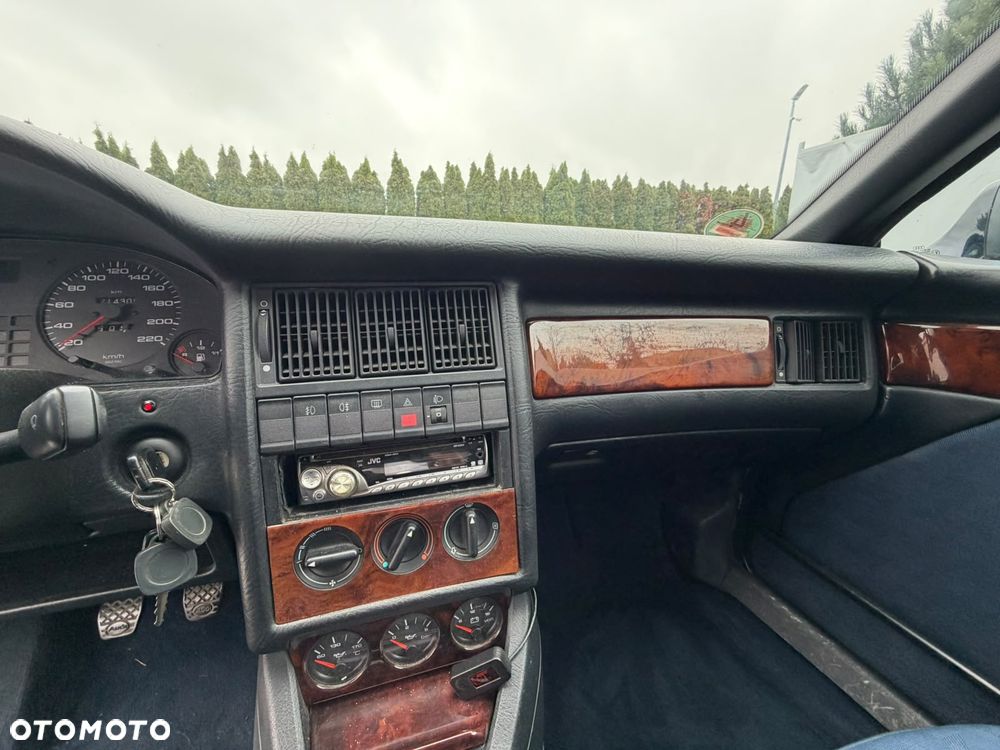 Audi Cabriolet 2.0 - 26