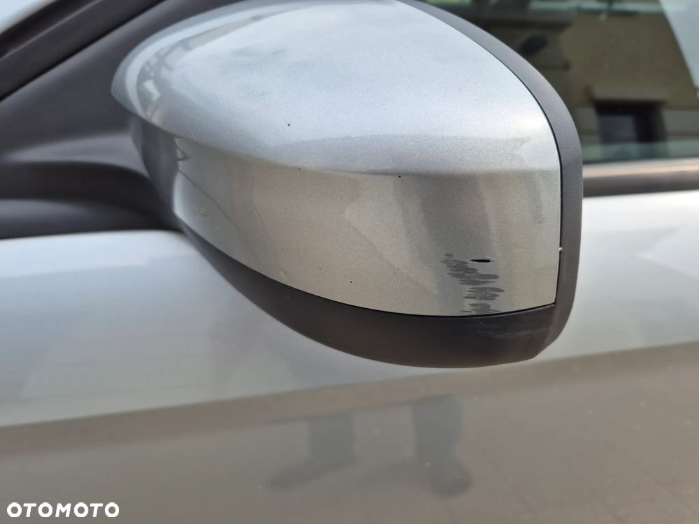 Ford Mondeo 2.0 Trend - 10