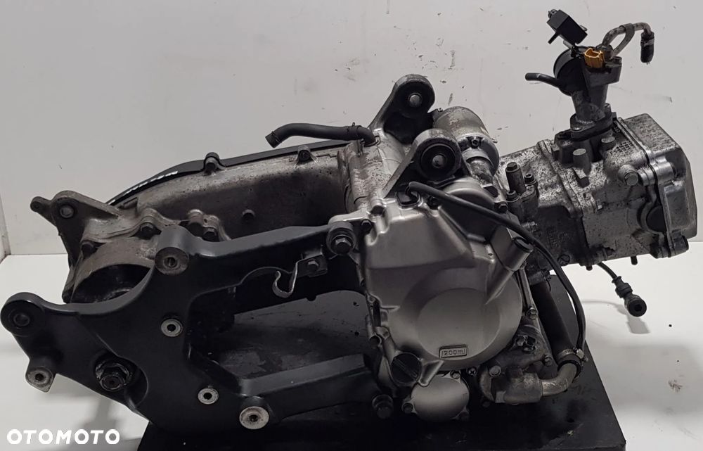 Suzuki Burgman k7 125 Silnik - 6