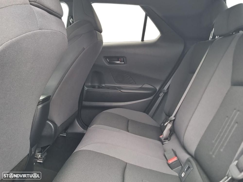 Toyota C-HR — fotografia 11