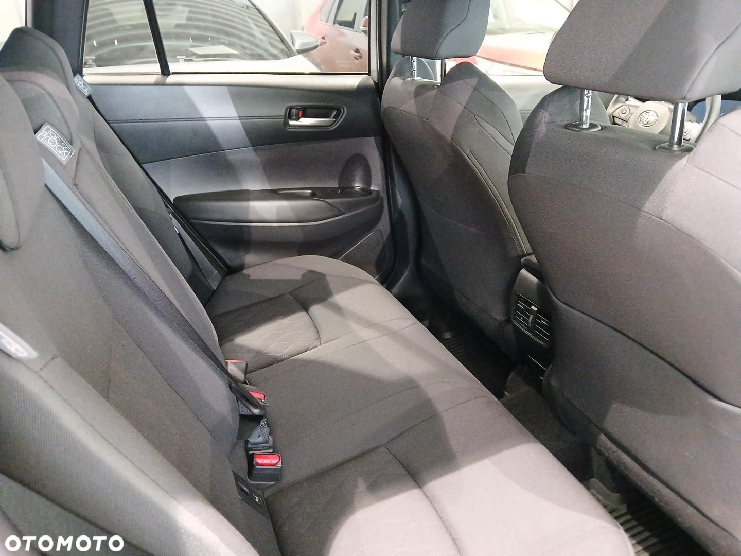 Toyota Corolla Cross 2.0 Hybrid Style AWD - 10