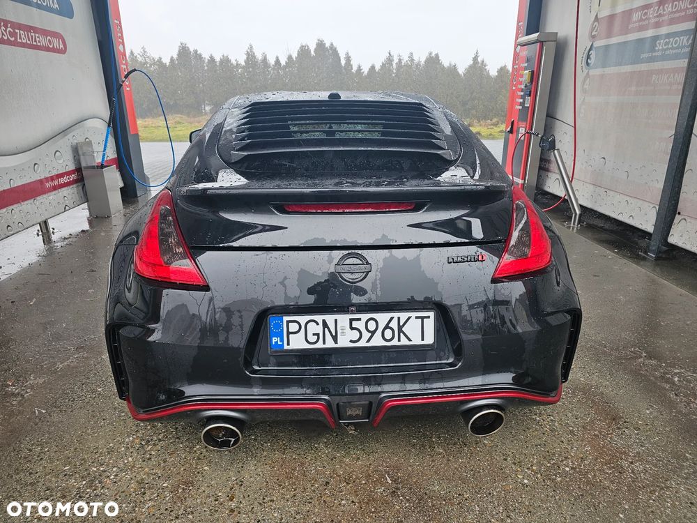 Nissan 370 Z - 7