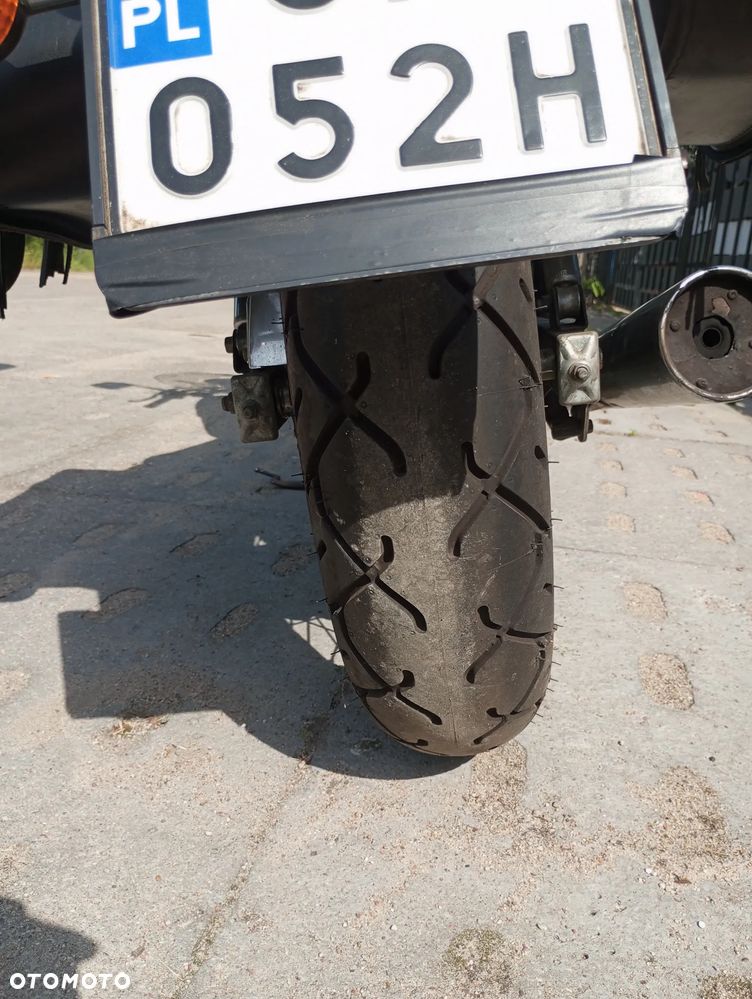 Suzuki GZ - 8