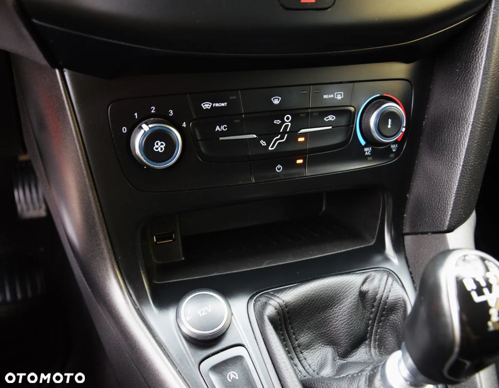 Ford Focus - 27
