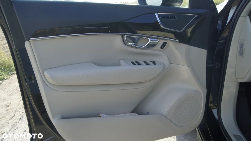 Volvo XC 90 T8 AWD Twin Engine Geartronic Inscription - 16