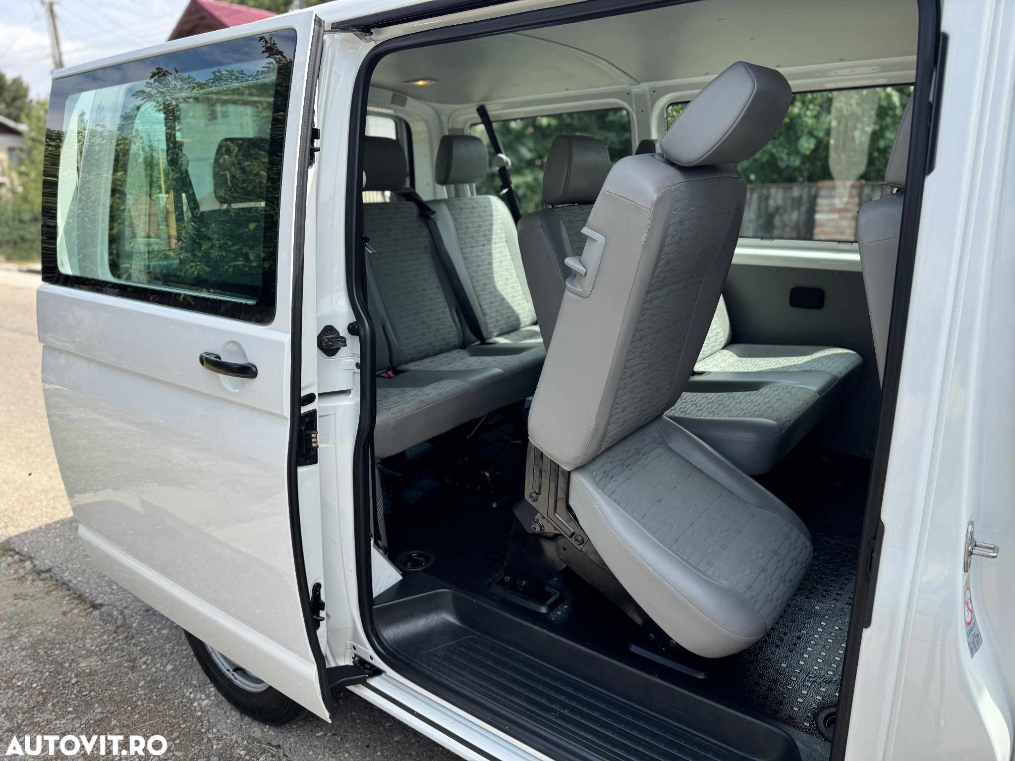 Volkswagen Transporter - 13