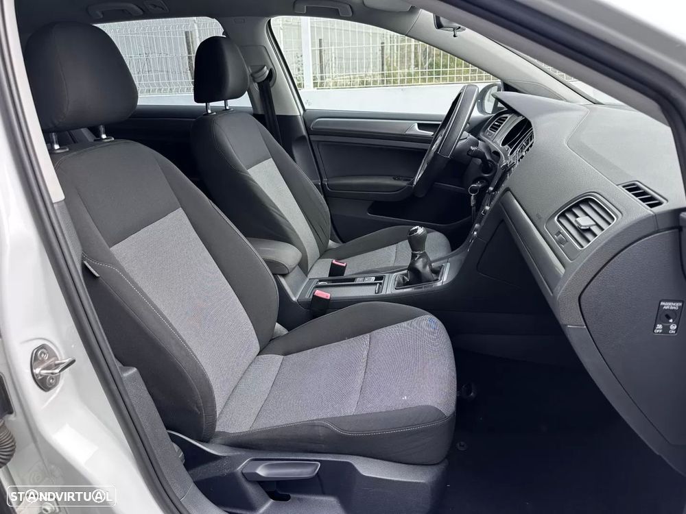 VW Golf Variant 1.6 TDi Highline - 31