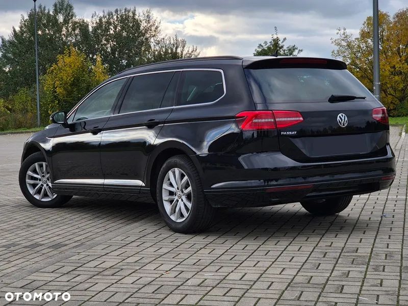 Volkswagen Passat Variant 1.6 TDI SCR DSG Comfortline - 2