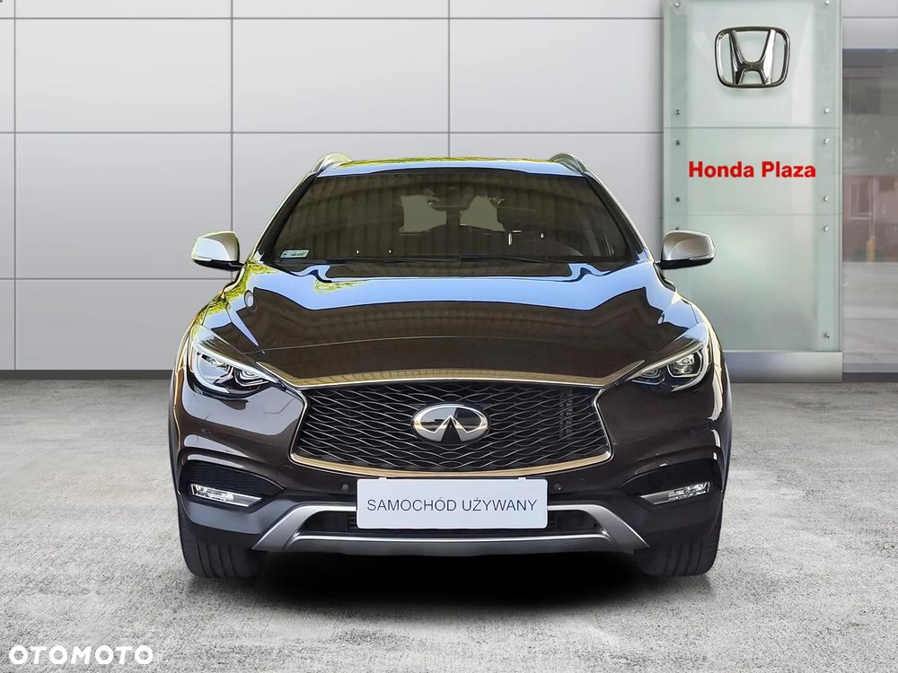 Infiniti QX30 2.2d Premium Tech AWD 7DCT - 9