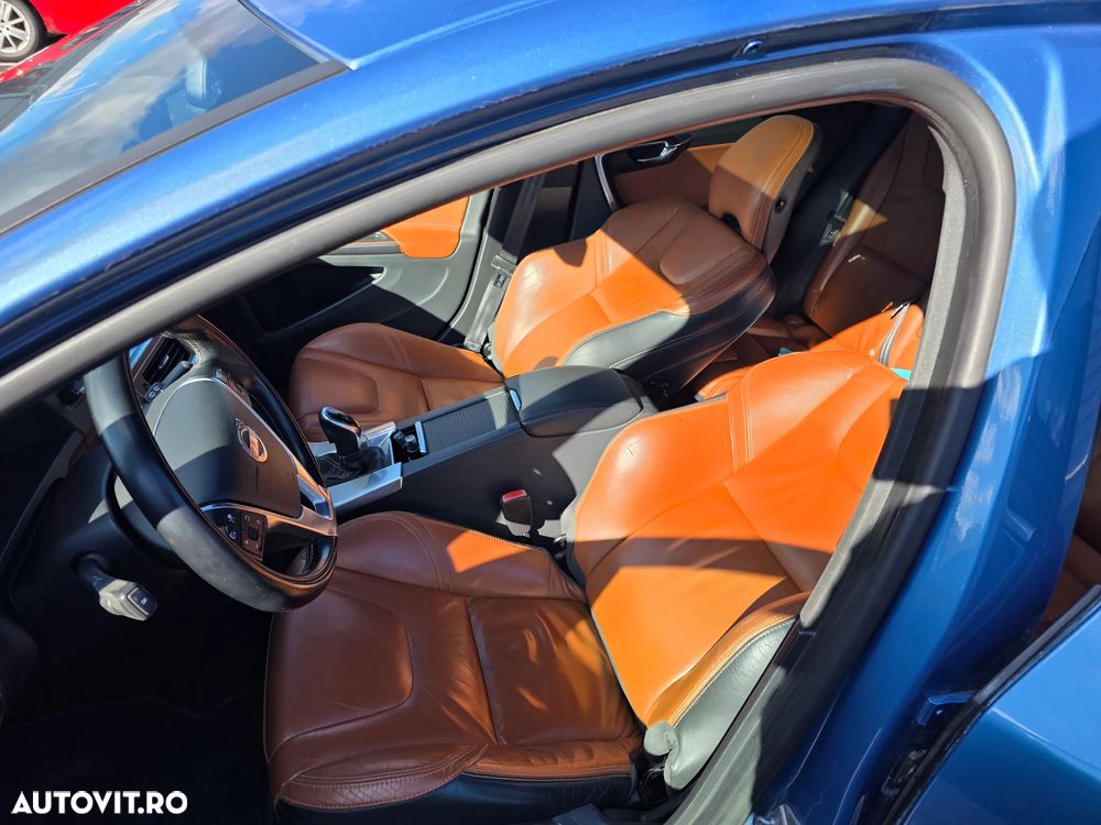 Volvo V60 D5 AWD Geartronic Kinetic - 7