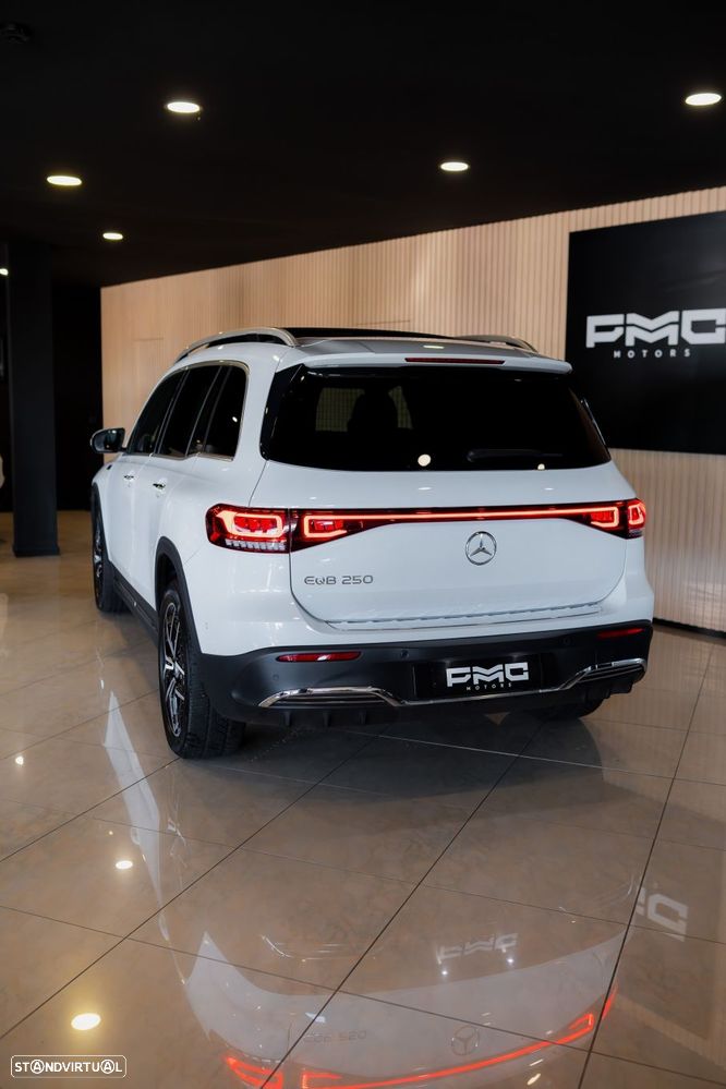 Mercedes-Benz EQB 250 AMG Line - 17