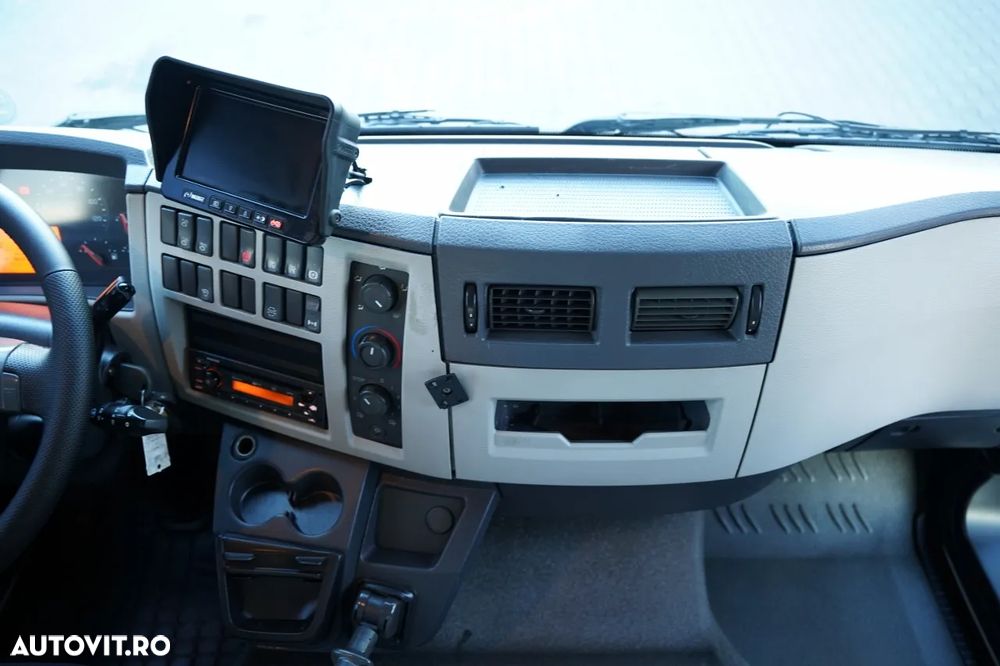 Volvo FL 250 / 7.8 M CONTAINER / 4x2 / I-SHIFT / AUTOSTRADĂ / EURO 6 - 33