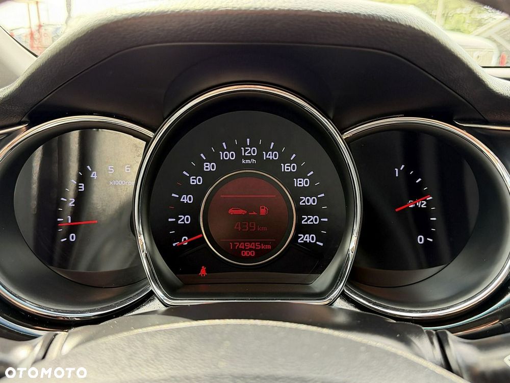 Kia Ceed - 15