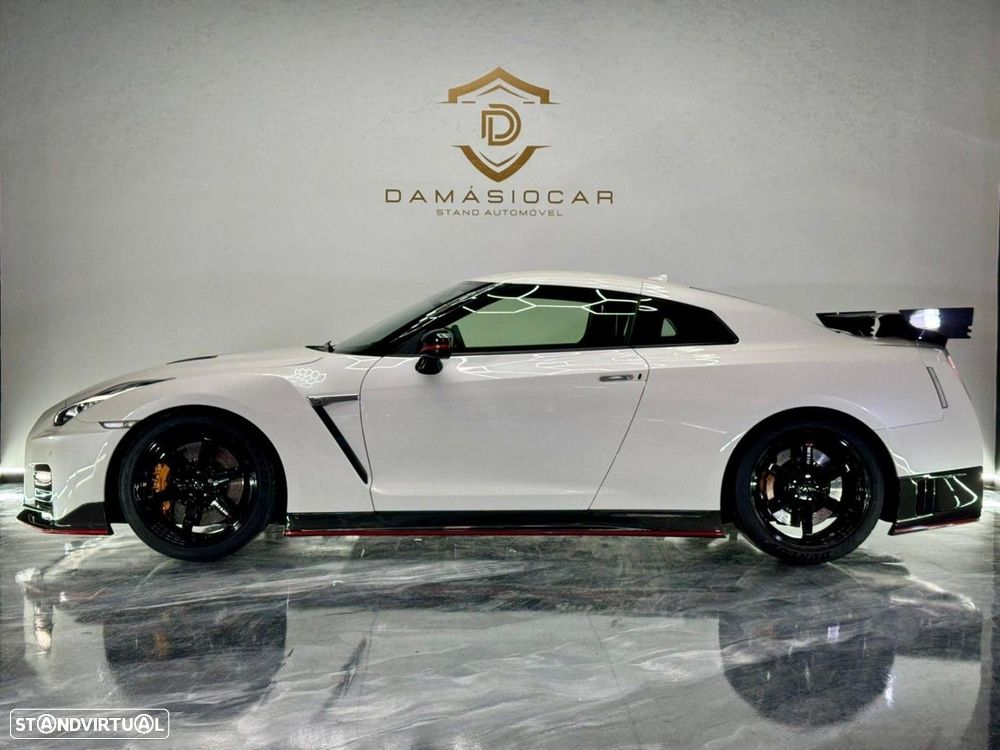 Nissan GT-R Nismo - 4