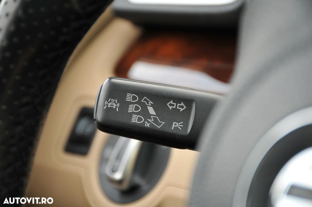 Volkswagen Passat CC 2.0 TDI DSG BMT - 24