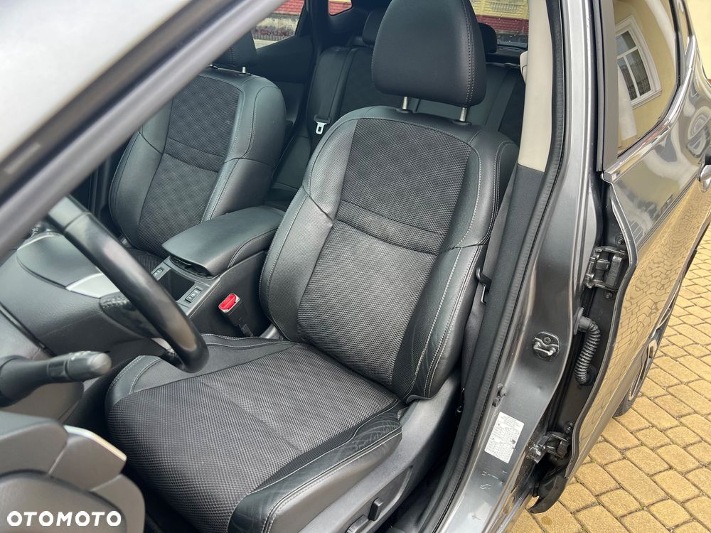 Nissan Qashqai 1.6 dCi Xtronic TEKNA+ - 16