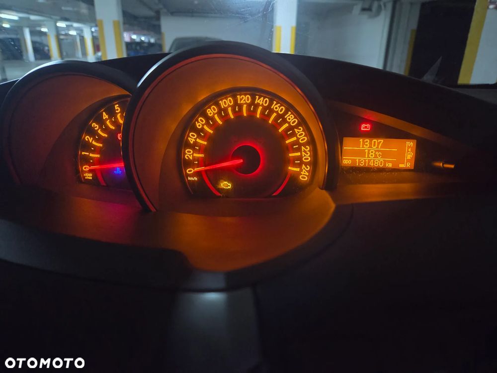 Toyota Verso 1.8 Sol 7os - 14
