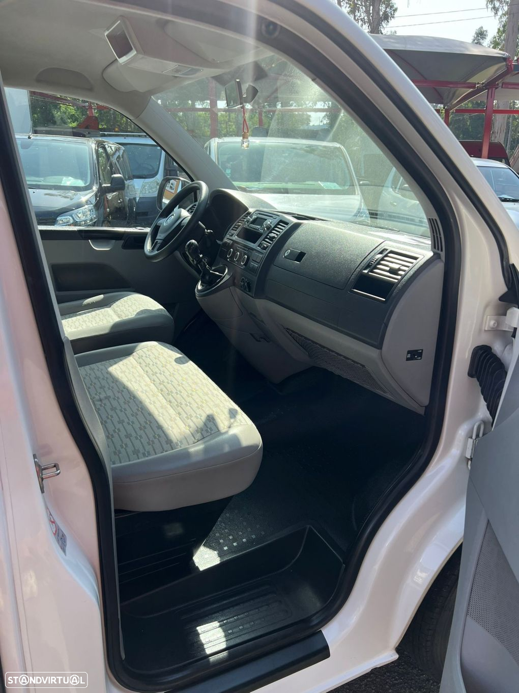 VW Transporter Outro - 5