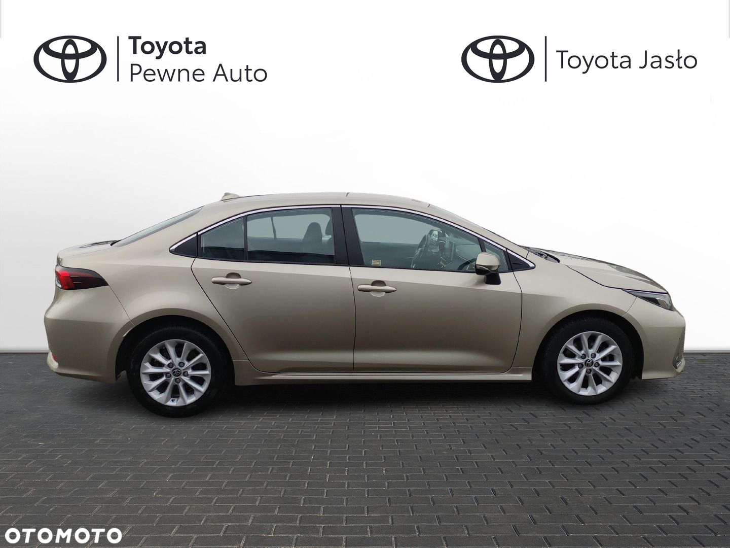 Toyota Corolla - 4
