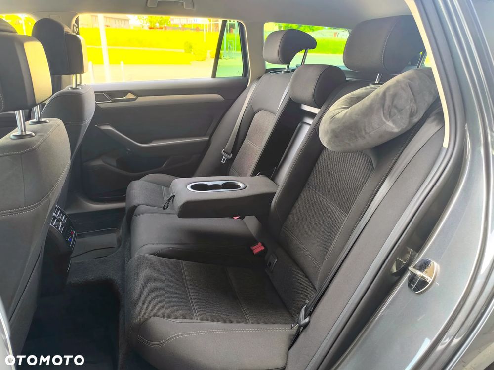 Volkswagen Passat 1.6 TDI (BlueMotion Technology) Comfortline - 16