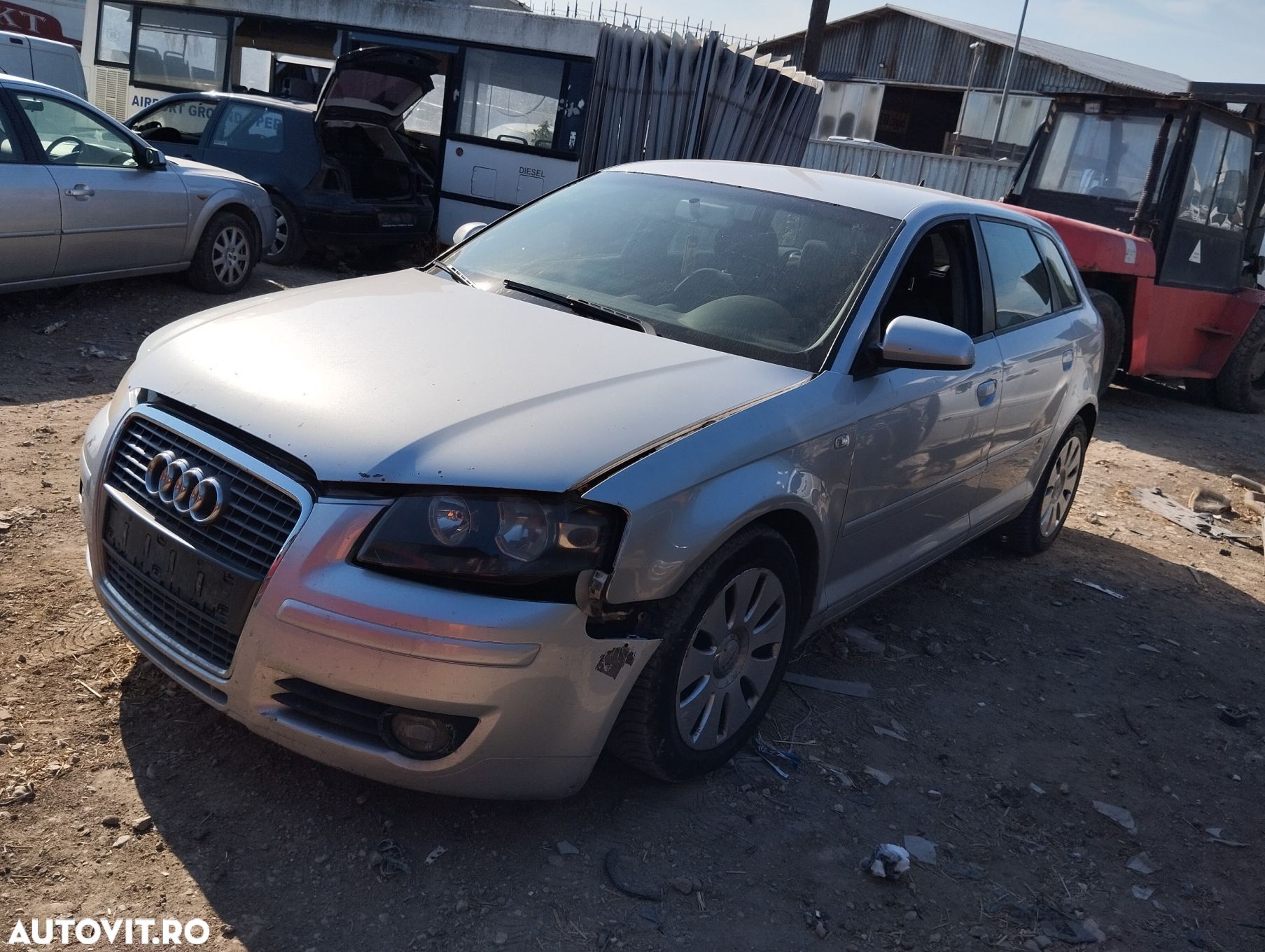 Dezmembrari  Audi A3 (8P)  2003  > 2013 2.0 TDI 16V Motorina - 1