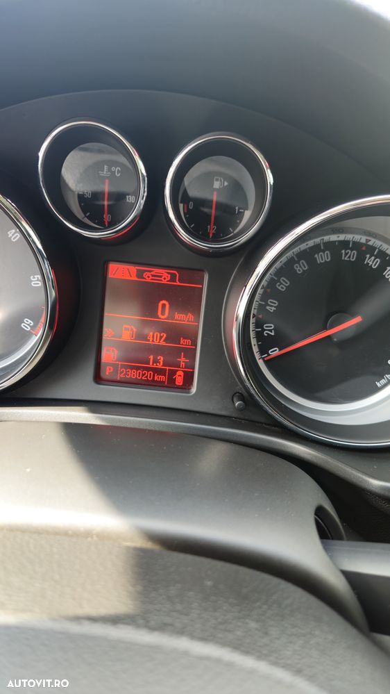 Opel Insignia - 4