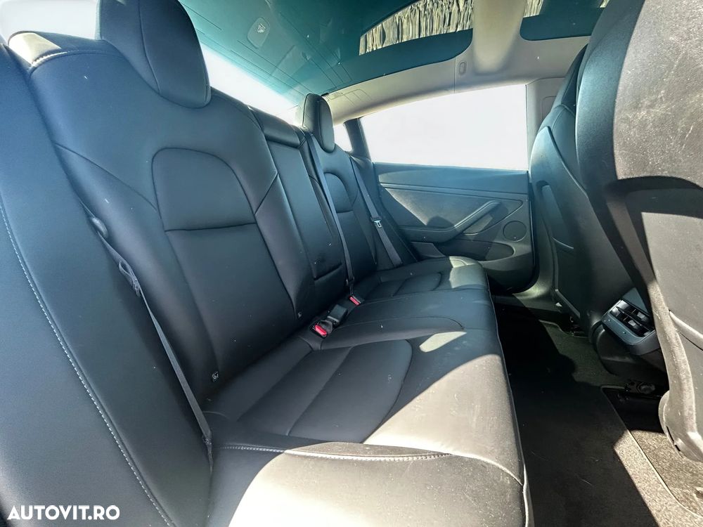 Tesla Model 3 Langstreckenbatterie Allradantrieb Dual Motor - 19