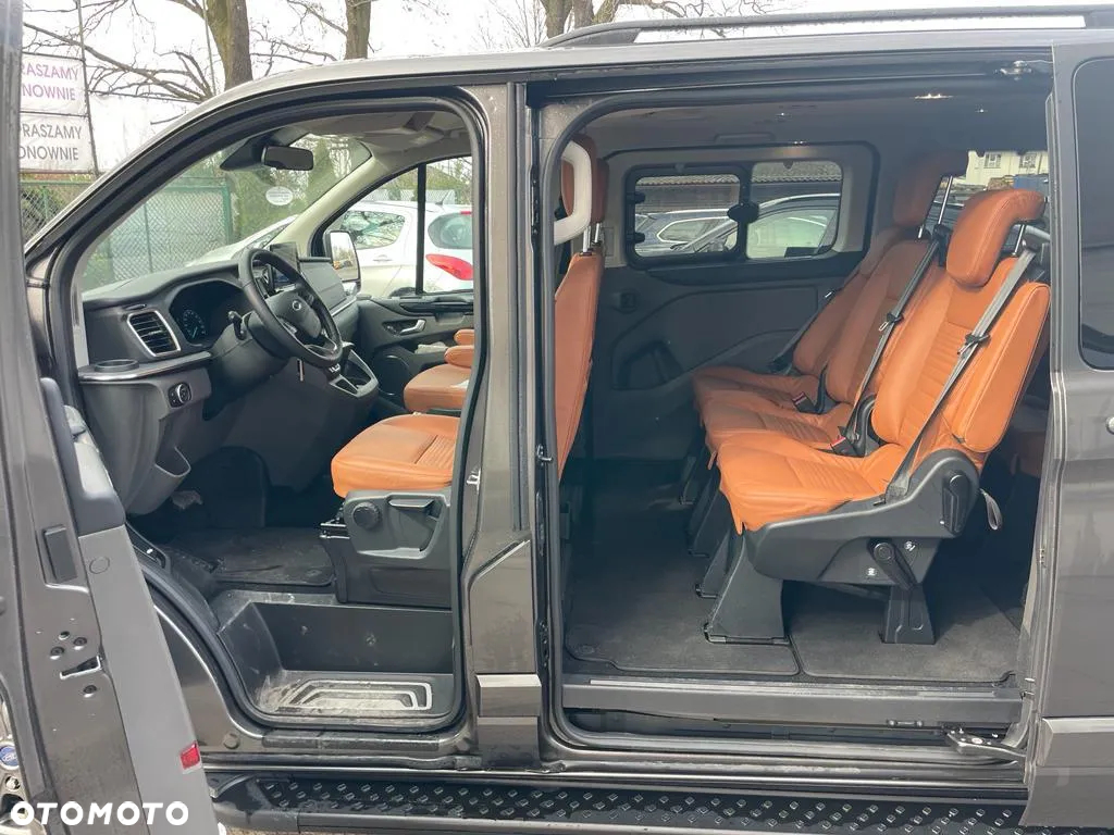 Ford Tourneo Custom - 15