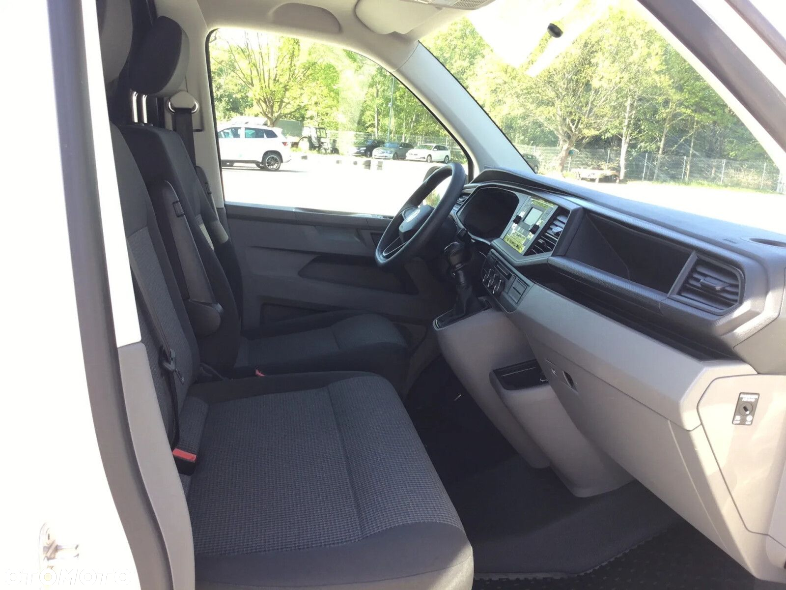 Volkswagen Transporter - 10
