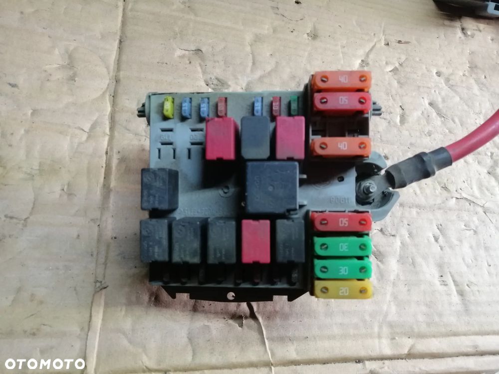 Fiat Bravo II 1.4 T.Jet zestaw startowy komputer Bosch 0261201687 stacyjka 2 klucze immo skrzynki bezpieczników i inne - 8