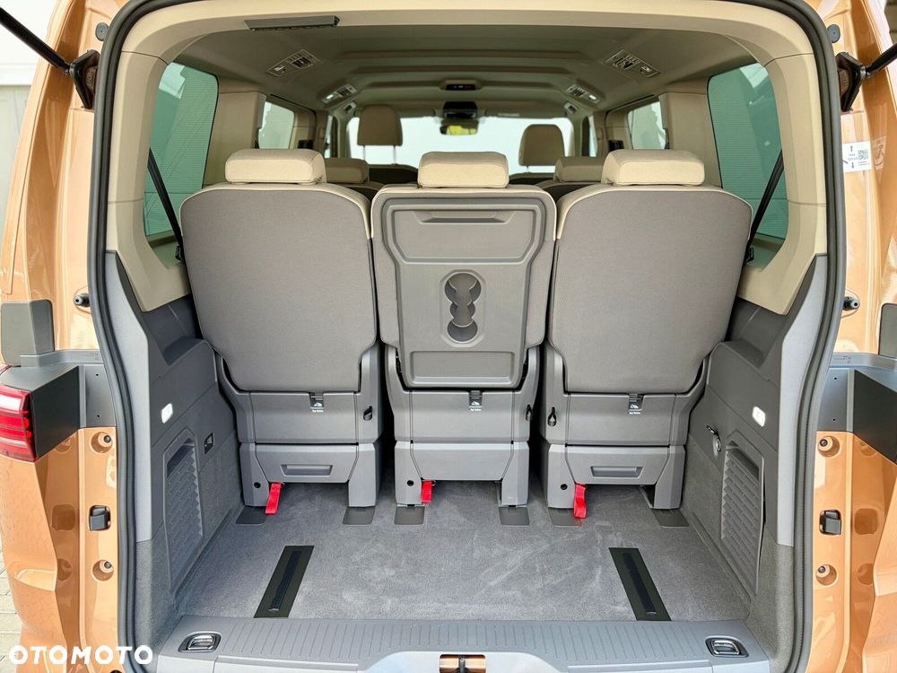 Volkswagen Multivan - 19