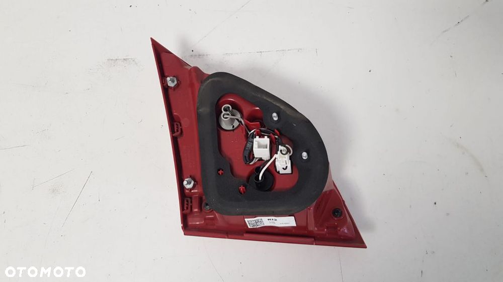 LAMPA TYLNA TYŁ LED PRAWA W KLAPĘ KIA VENGA LIFT 14-19 92406-1P200 - 2