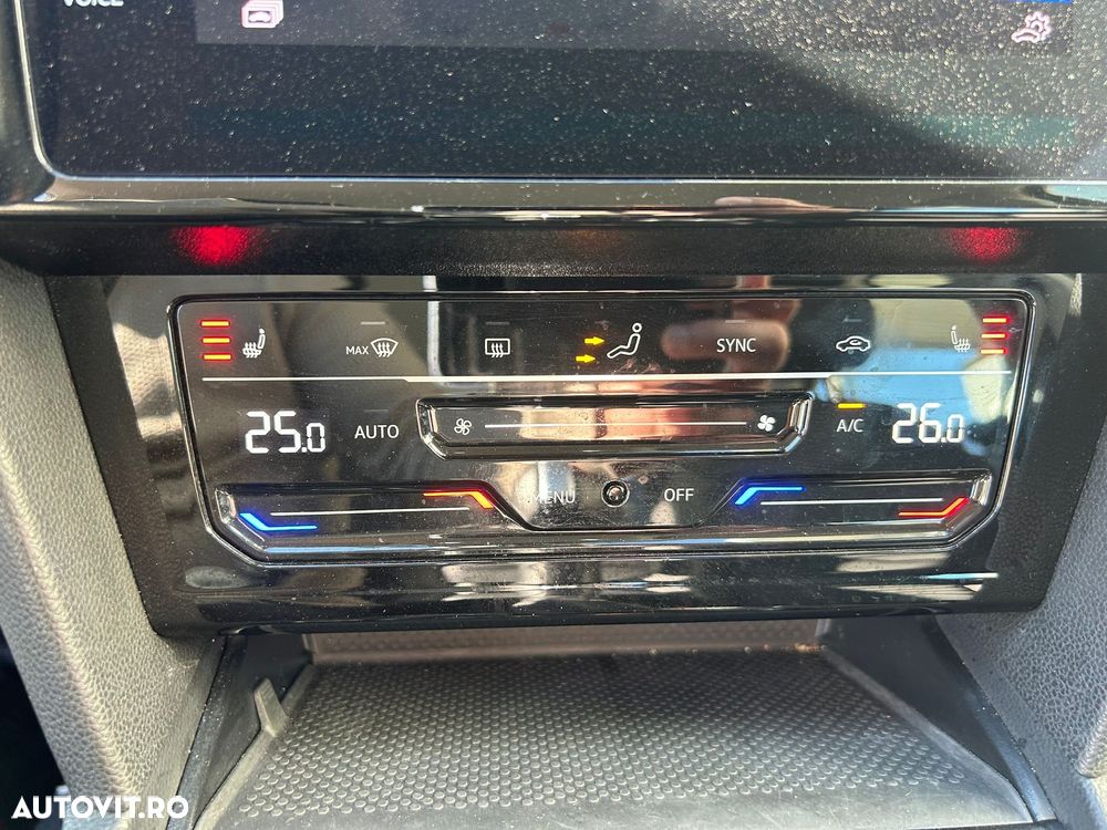 Volkswagen Passat 2.0 TDI DSG 4Mot Highline - 19