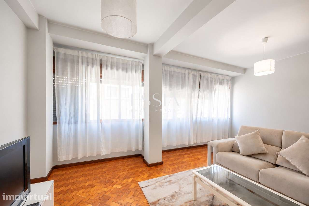 Apartamento T2 junto aos Poveiros, Porto - Grande imagem: 3/20