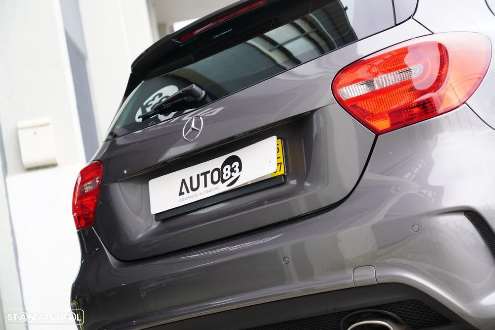 Mercedes-Benz A 180 d AMG Line - 2