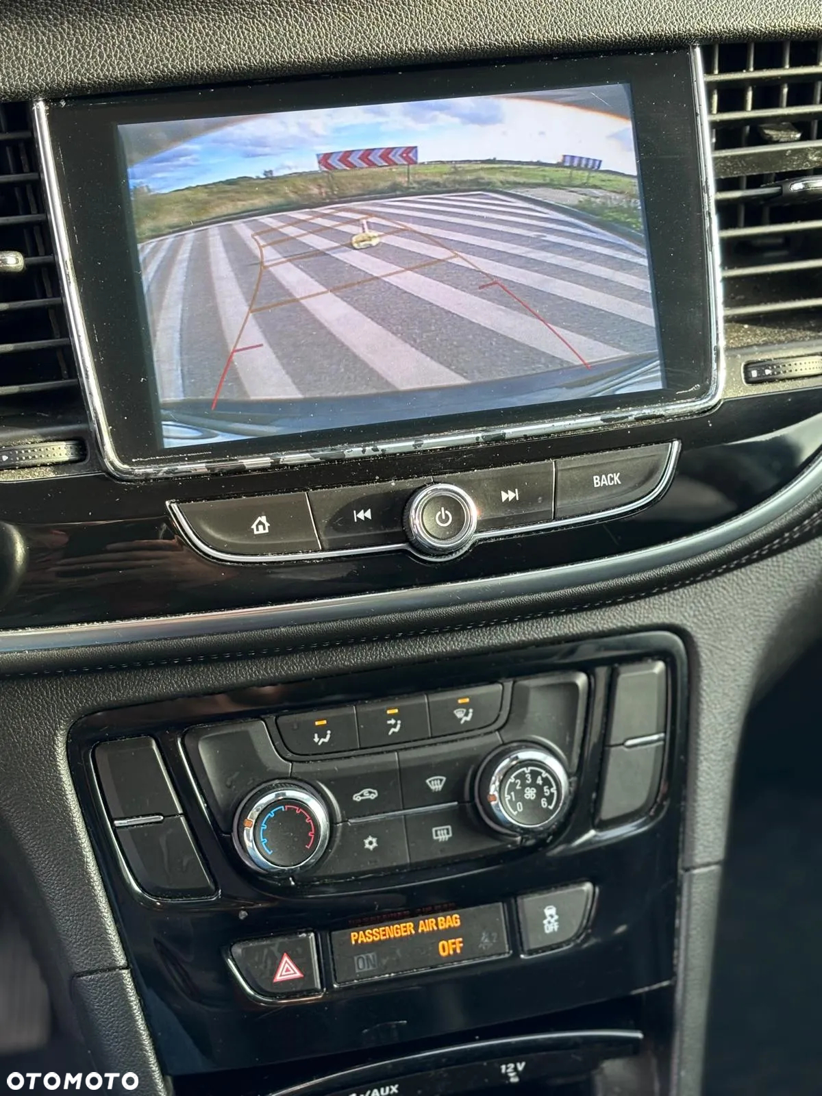 Buick Encore - 11
