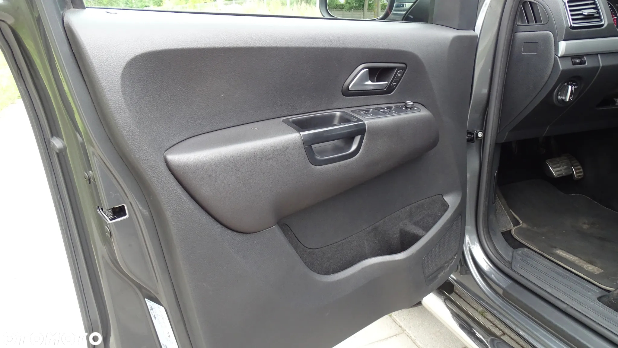 Volkswagen Amarok 3.0 V6 TDI 4Mot Aventura - 23