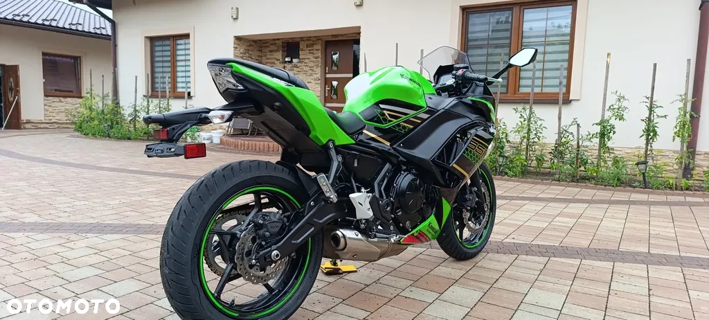 Kawasaki Versys 1000 - 6