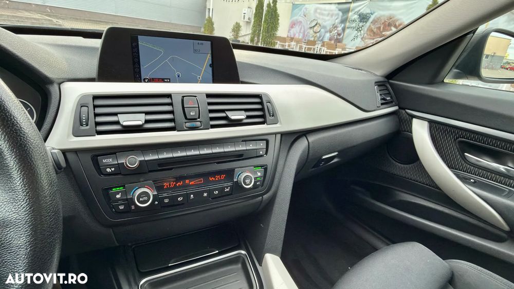 BMW Seria 3 320d Aut. Sport Line - 20